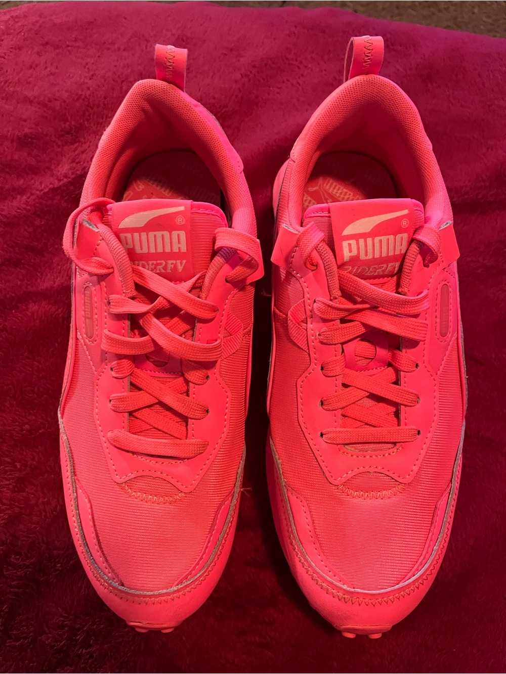 Puma Women's Neon Pink Athletic Sneakers size 10 women’s
